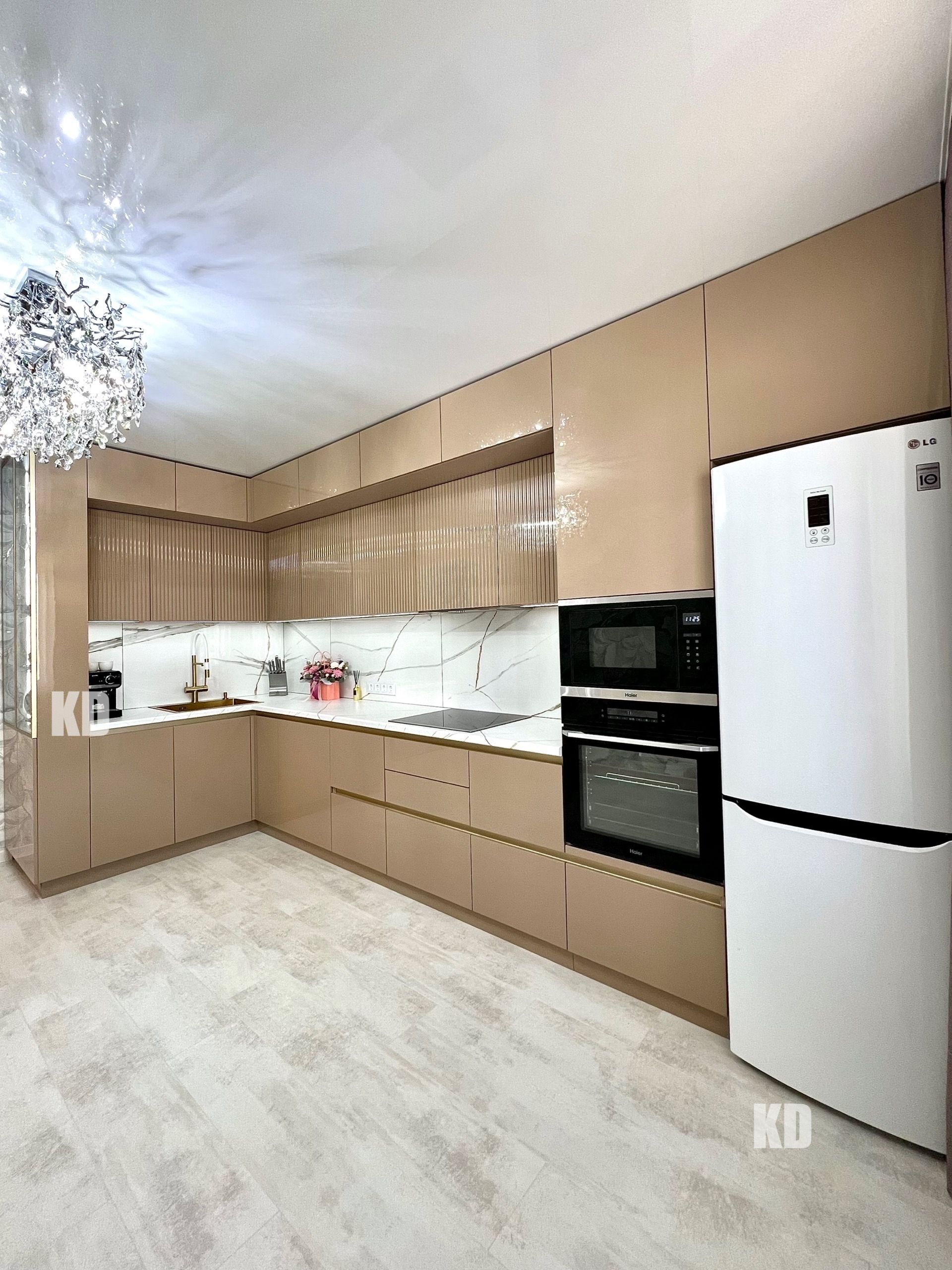Кухня современная Regency Designs Кухня современная Regency Designs